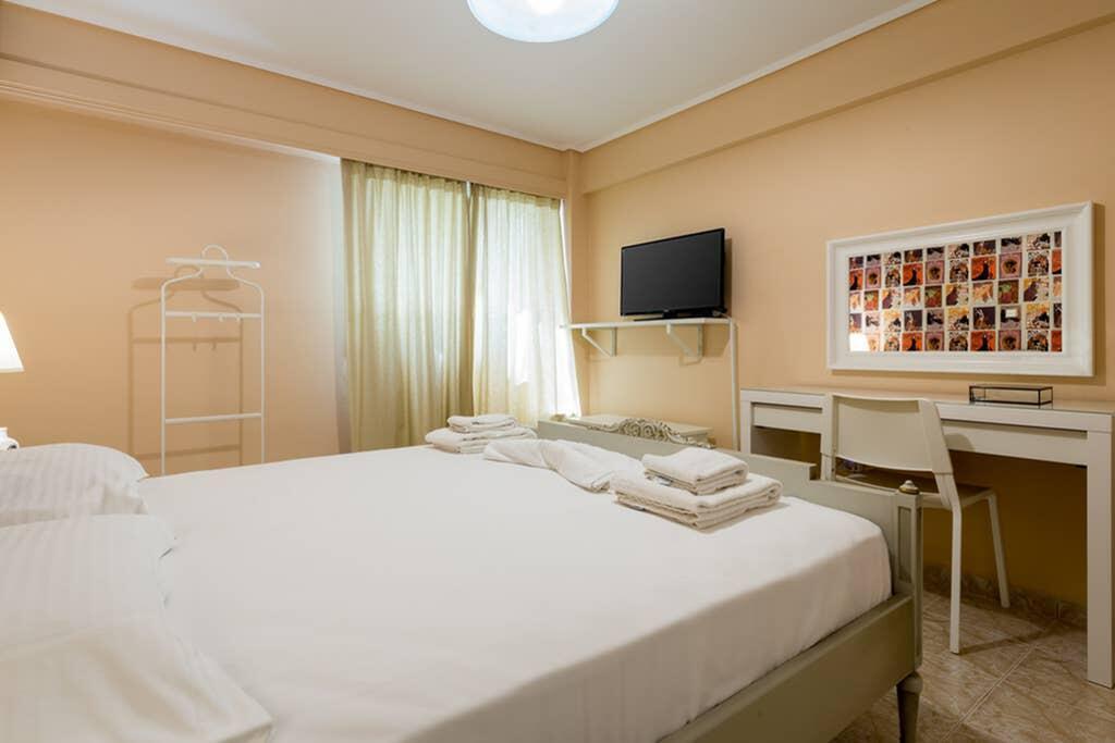 Sunny Apartment With 2 Bedrooms And Garden 글리파다 외부 사진